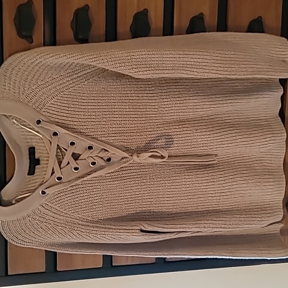Love Tree size large ladies sweater
